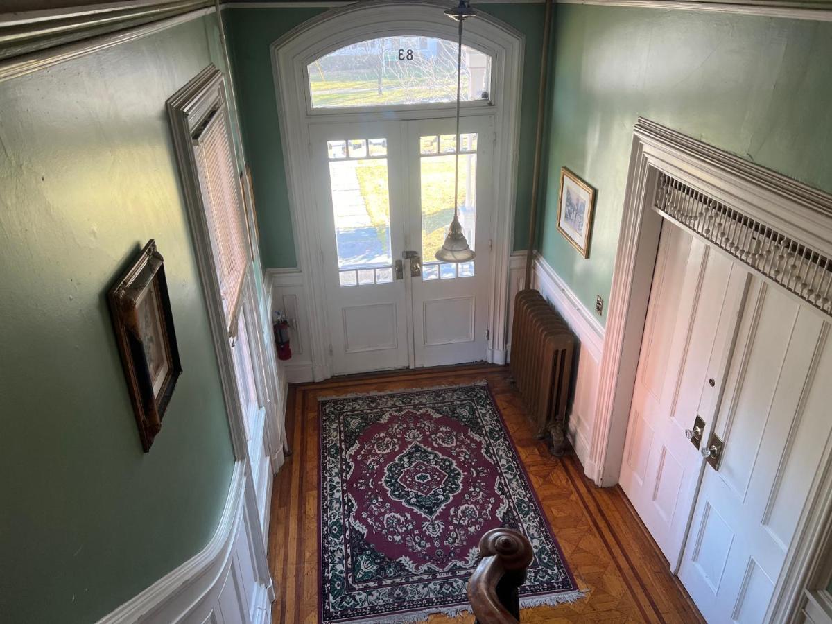 Private Victorian Apartment In Convenient City Location On 5 Acre, Sleeps 5 Πουκίπσι Εξωτερικό φωτογραφία